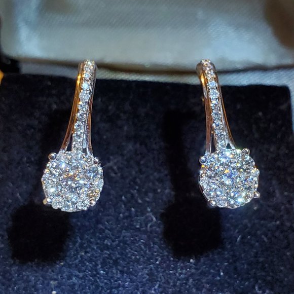 14K WHITE GOLD DIAMOND EARRINGS. - Picture 6 of 10